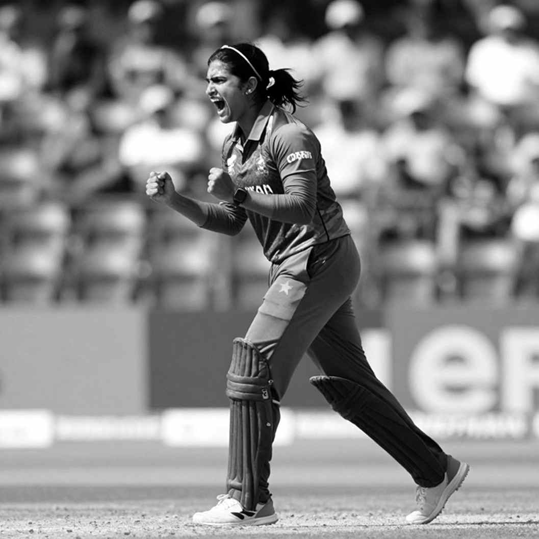 ম্যারাথনের ইউ-টার্ন আর হিমাসের ব্যান: পাবলিশার যখন নিজের মামলার বিচারক