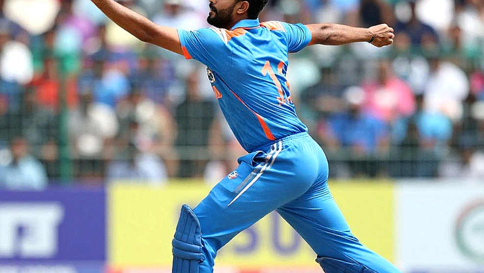 একটি লেবেল আর একটি খালি খাতা: এশিয়ার ক্রিকেট সংবাদে শব্দের ভিড়ে হারিয়ে যাওয়া সংকেত