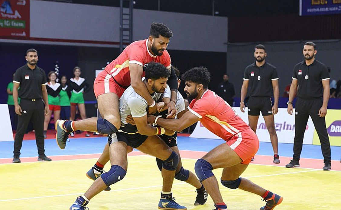 তিন পয়েন্ট, তিন অল আউট: এশিয়ান গেমসের কাবাডি ফাইনালের স্কোরলাইন আসলে কী বলে তিন পয়েন্ট, তিন অল আউট: এশিয়ান গেমসের কাবাডি ফাইনালের স্কোরলাইন আসলে কী বলে