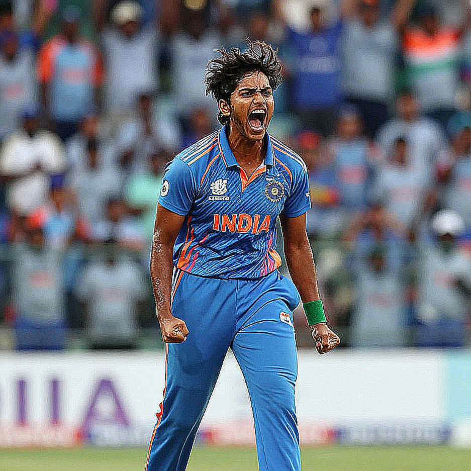 খালি সিট, অদৃশ্য আর্কাইভ: নারী ক্রিকেটের যে অঙ্কটা কেউ মিন্ট করে না