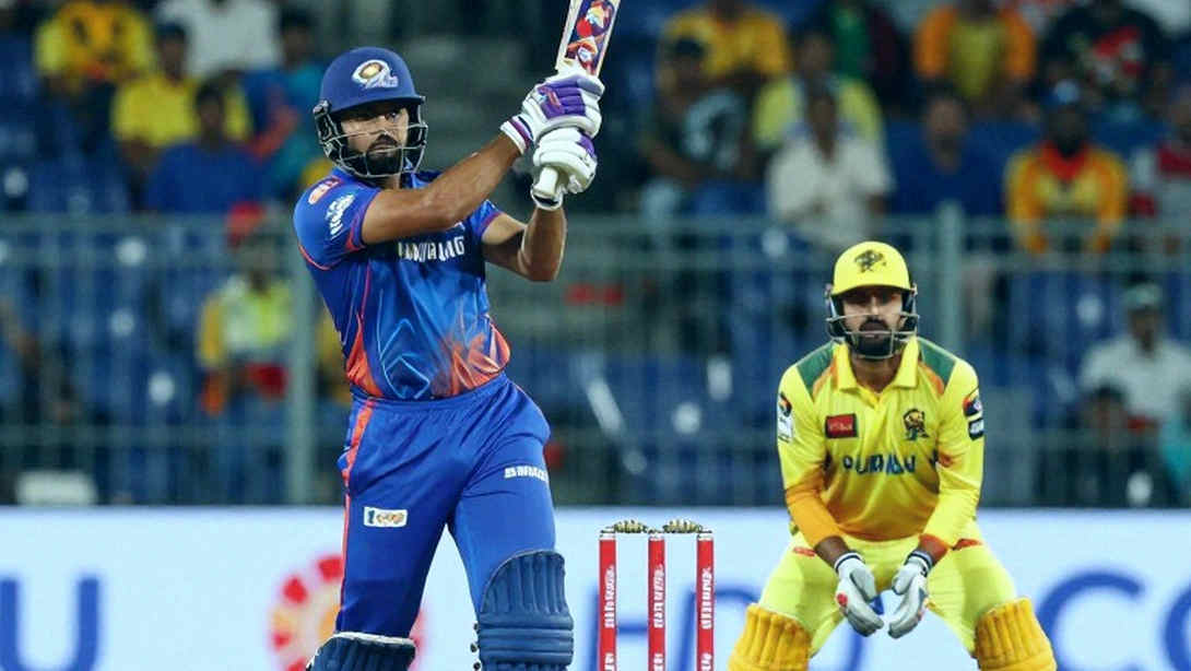 চল্লিশ ক্যাপের খতিয়ান: কাইনাত ইমতিয়াজের অবসর যেভাবে পাকিস্তান নারী ক্রিকেটের অদৃশ্য হিসাব ফাঁস করে দিল