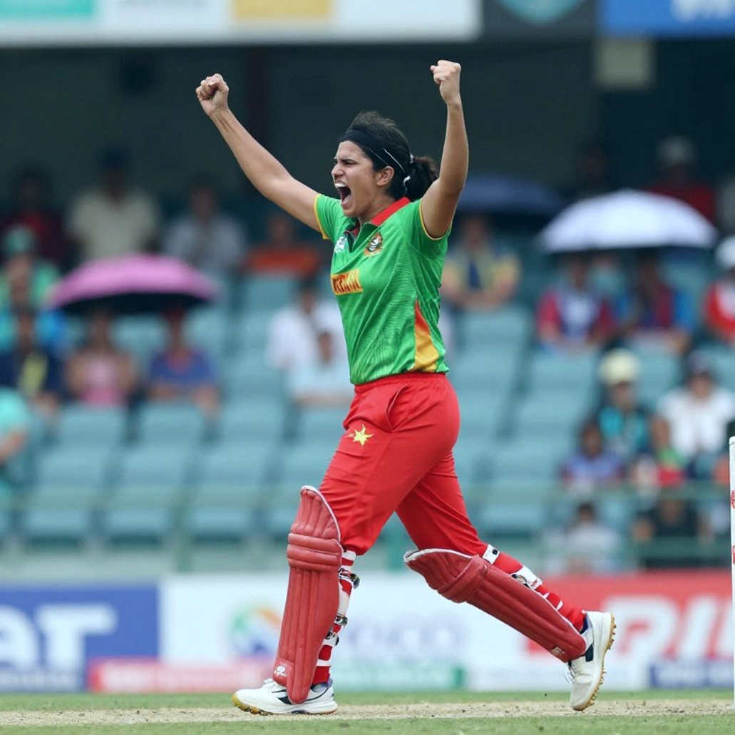 নিলামের প্যাডেল, ফিল্ডের বহুভুজ: ক্রিকেটের ট্রান্সফার উইন্ডোয় আসলে কাকে কেনা হয়